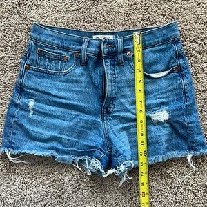 Madewell high rise denim shorts size 27